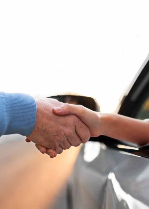 Flota de vehículos corporativos aparcados en un polígono industrial de la provincia de Málaga, gestionados por Global Auto Connections.